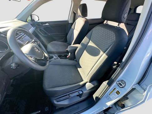 Used 2018 Volkswagen Tiguan S w/ 3rd Row Seat Package AWD/4WD image 20