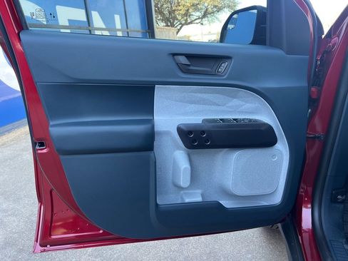 New 2026 Ford Maverick XLT image 10