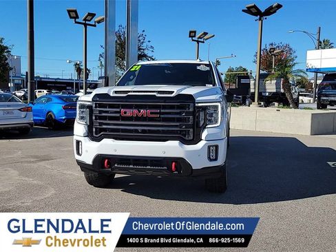 Used 2021 GMC Sierra 2500 AT4 w/ AT4 Premium Plus Package image 3