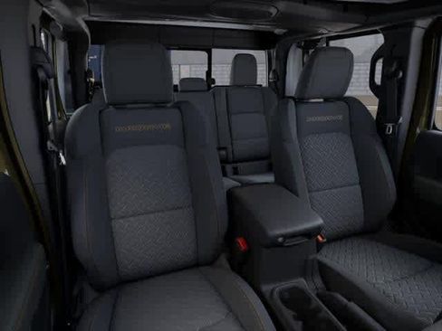 New 2026 Jeep Gladiator Mojave w/ Dual Top Group image 9