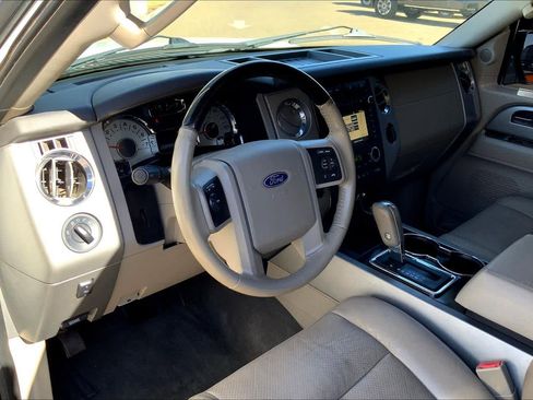 Used 2013 Ford Expedition EL Limited image 16