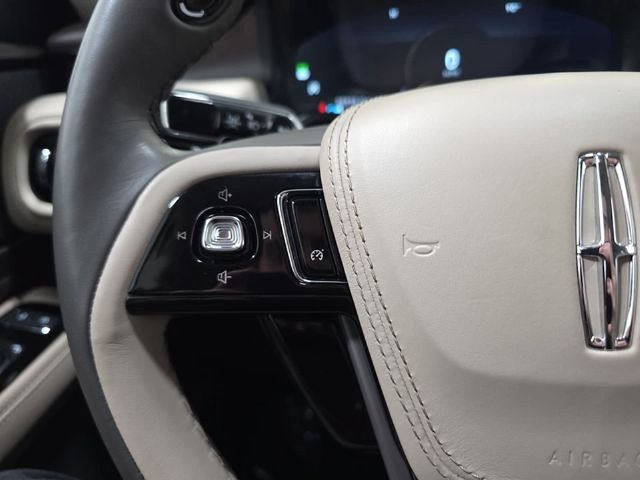 Certified 2023 Lincoln Aviator Reserve w/ Elements Package Plus AWD/4WD image 13