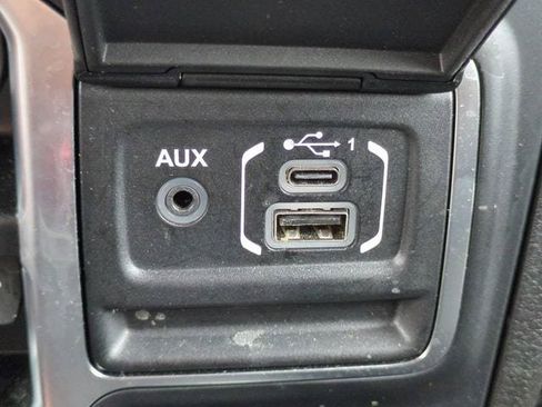 Used 2024 Jeep Wrangler High Altitude AWD/4WD image 22