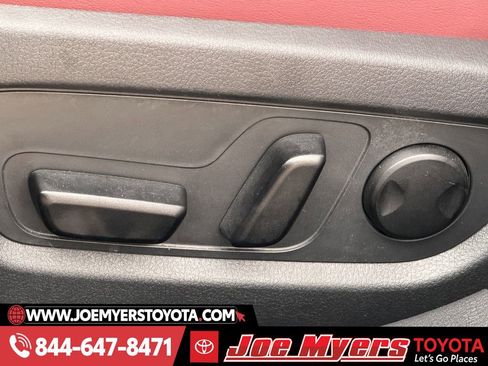 Used 2025 MAZDA CX-30 AWD 2.5 S w/ Preferred Package image 28