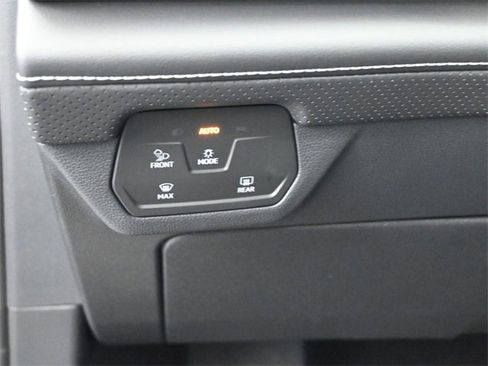 New 2026 Volkswagen Atlas SE image 21