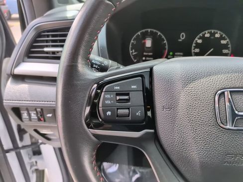 Used 2025 Honda Odyssey Sport-L image 24