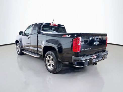 Used 2018 Chevrolet Colorado Z71 AWD/4WD image 9