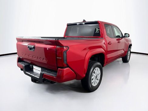 Certified 2025 Toyota Tacoma SR5 AWD/4WD image 2