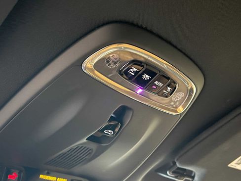 Used 2017 Volvo XC90 T6 Inscription w/ Vision Package image 26