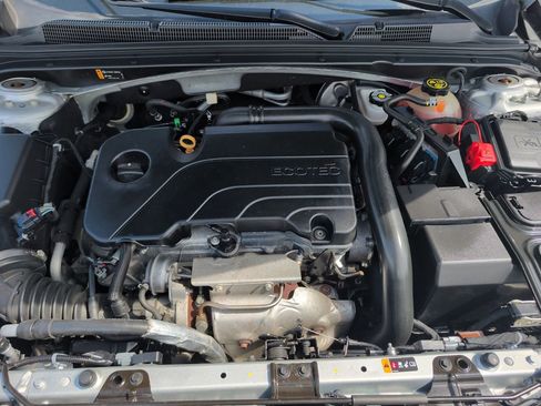 Used 2019 Chevrolet Malibu LT FWD image 23