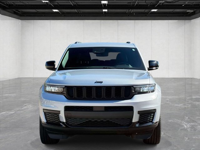 Used 2023 Jeep Grand Cherokee L Laredo AWD/4WD image 8