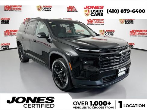 Used 2024 Chevrolet Traverse LT w/ Enhanced Driving Package AWD/4WD image 1