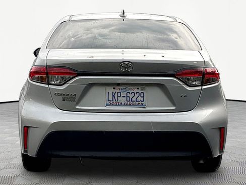 Used 2024 Toyota Corolla LE FWD image 5