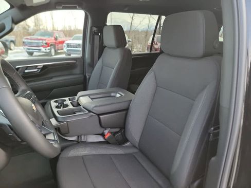 Certified 2026 Chevrolet Suburban LS image 12