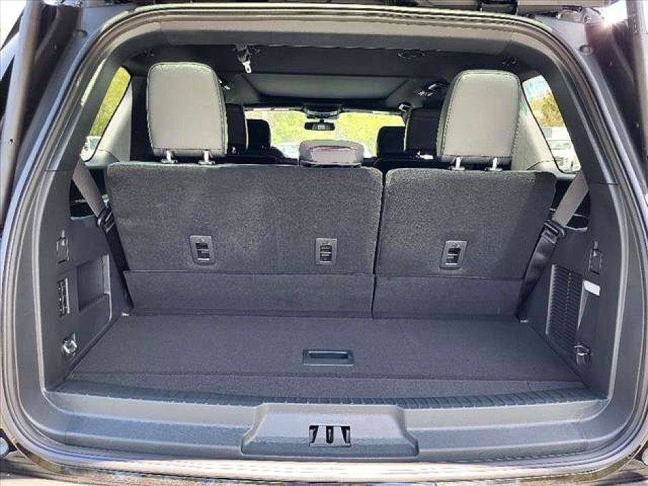 New 2024 Ford Expedition Limited RWD image 27