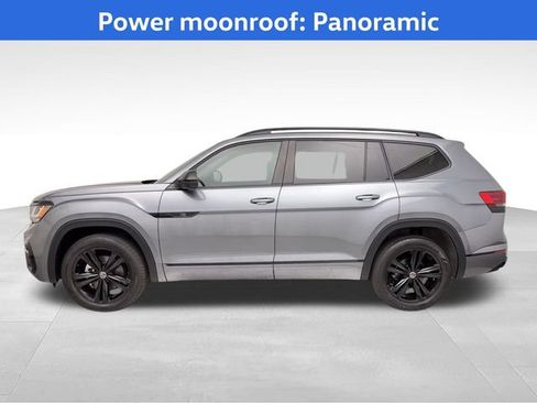 Used 2023 Volkswagen Atlas SEL R-Line AWD/4WD image 6
