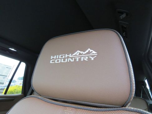 New 2026 Chevrolet Tahoe High Country image 18