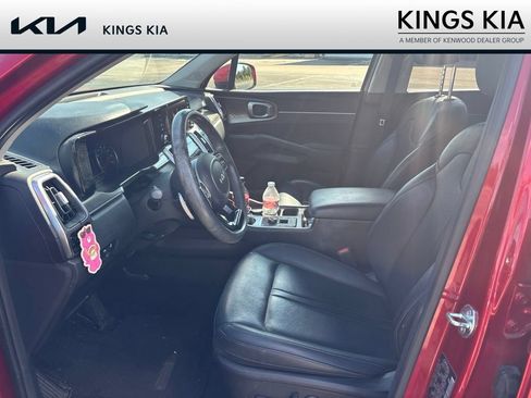 Used 2023 Kia Sorento EX AWD/4WD image 12