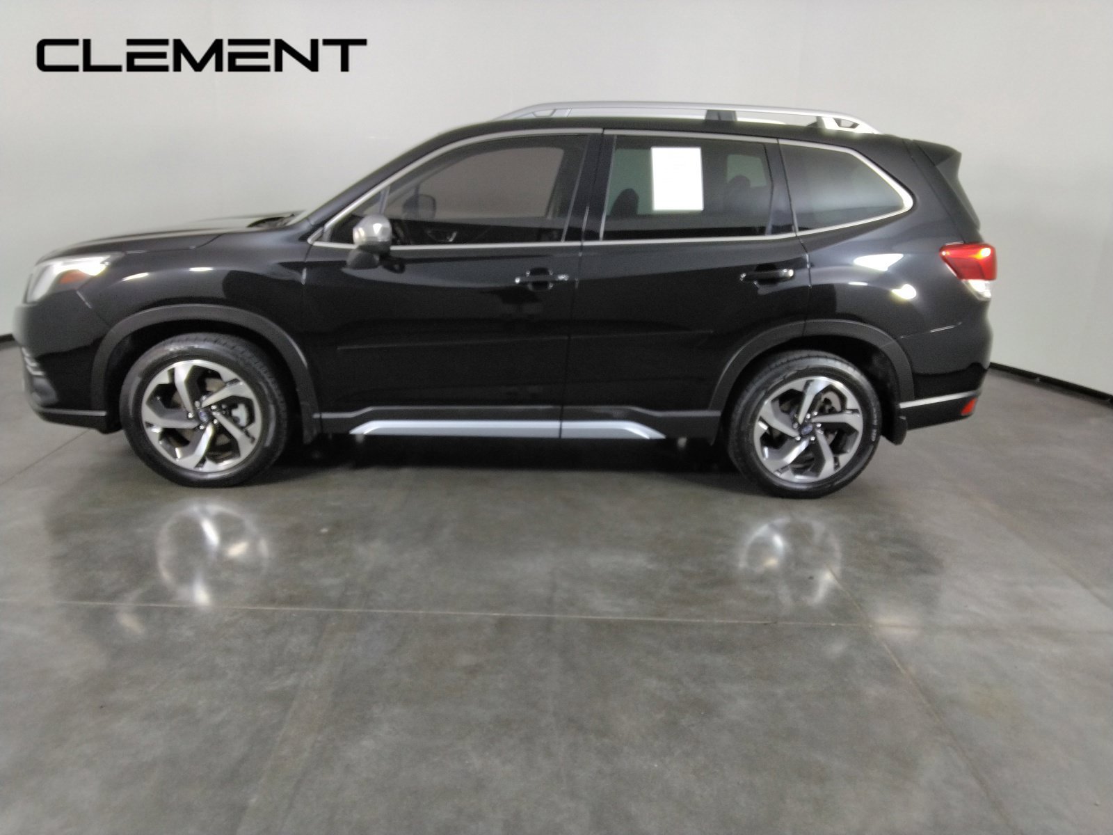 Used 2022 Subaru Forester Touring AWD/4WD image 8