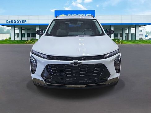 New 2026 Chevrolet Trax ACTIV w/ Driver Confidence Package FWD image 3