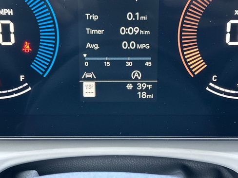 New 2026 Hyundai Tucson SE image 10