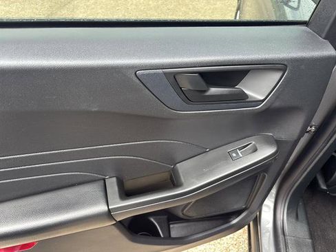 Certified 2022 Ford Escape SE AWD/4WD image 17