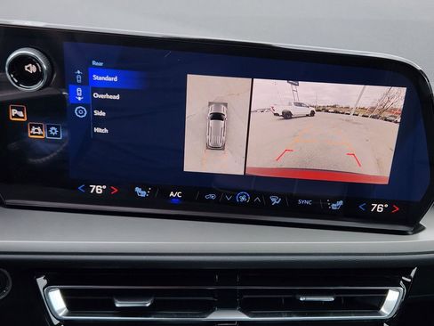 New 2026 Chevrolet Traverse LT w/ Driver Confidence Package image 18