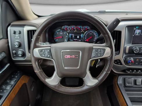 Used 2018 GMC Sierra 1500 SLT AWD/4WD image 11
