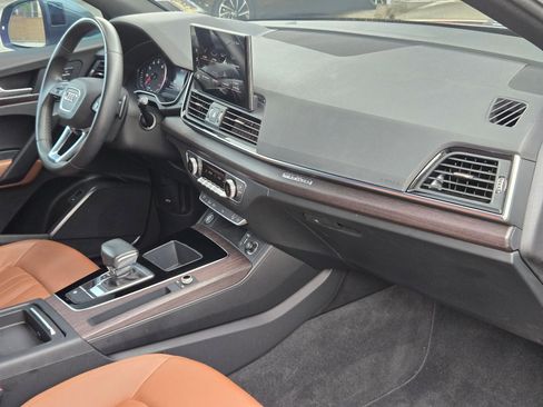 Used 2022 Audi Q5 2.0T Premium w/ Convenience Package image 29