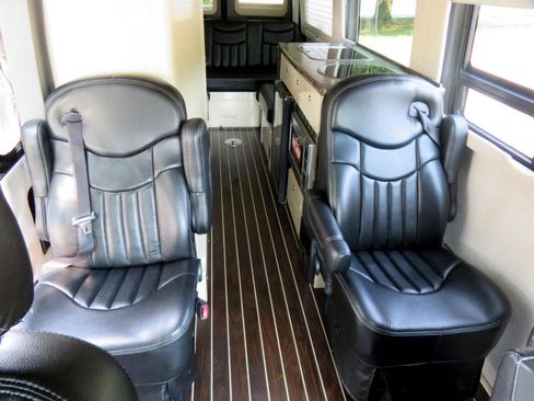 Used 2014 Mercedes-Benz Sprinter 3500 image 40