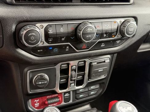 Used 2025 Jeep Wrangler Unlimited Sport S 4xe AWD/4WD image 21