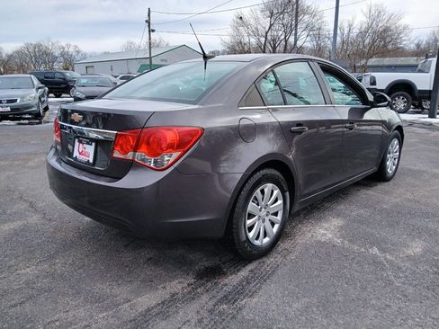 Used 2011 Chevrolet Cruze LS w/ Connectivity Package image 5