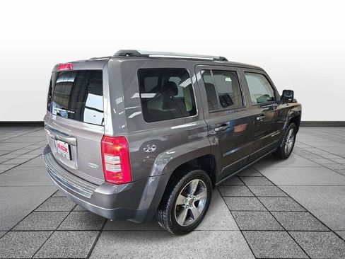Used 2016 Jeep Patriot High Altitude AWD/4WD image 5