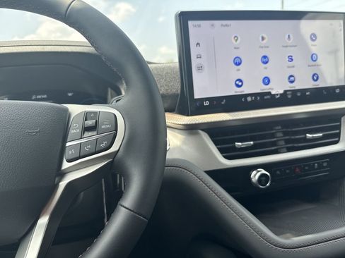 New 2026 Ford Explorer Active RWD image 17