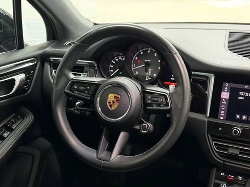 Used 2022 Porsche Macan S AWD/4WD image 21