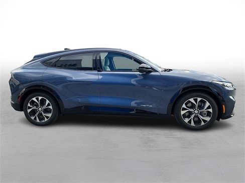 Used 2021 Ford Mustang Mach-E Premium image 7