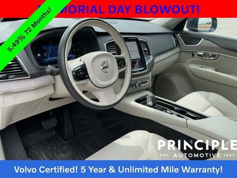 Certified 2024 Volvo XC90 B5 Plus AWD/4WD image 29