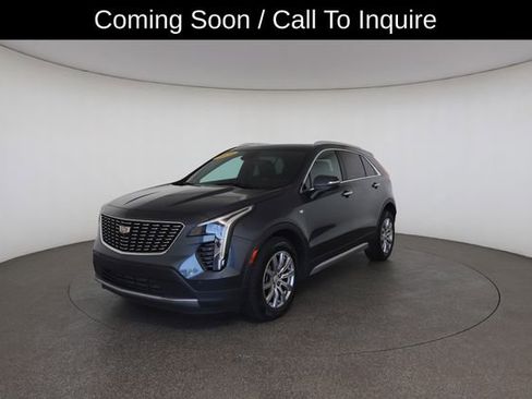 Used 2020 Cadillac XT4 Premium Luxury AWD/4WD image 2