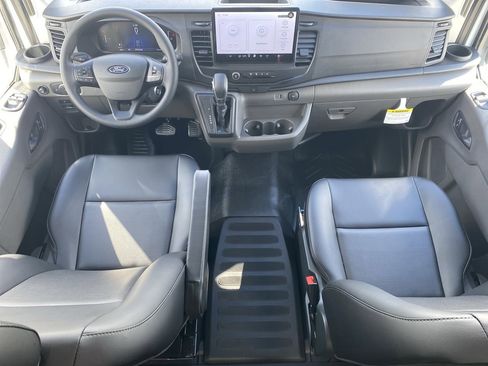 New 2026 Ford Transit 250 148 Medium Roof RWD image 12