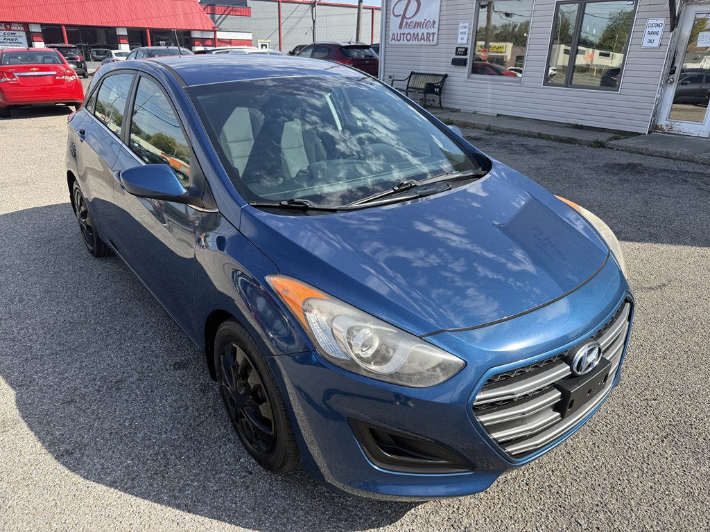 Used 2016 Hyundai Elantra GT FWD image 1