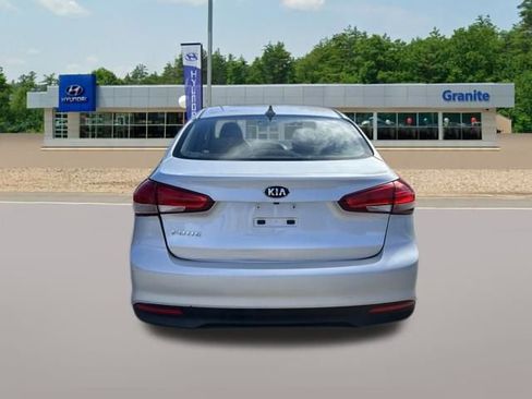 Used 2017 Kia Forte LX w/ LX Popular Package image 8