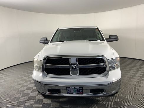 Used 2014 RAM 1500 Classic SLT w/ Luxury Group image 4