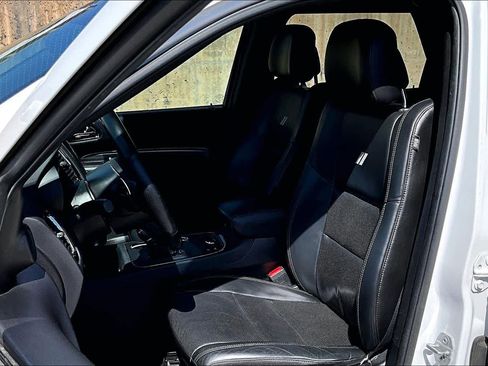 Used 2020 Dodge Durango R/T w/ Blacktop Package AWD/4WD image 8