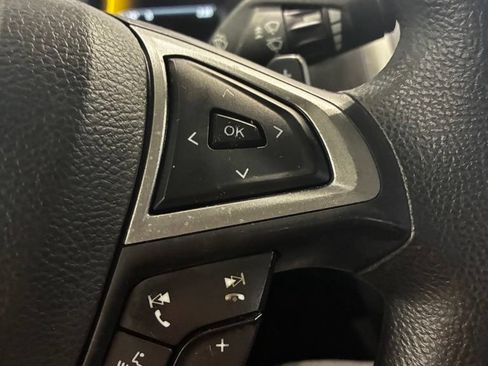 Used 2018 Ford Fusion SE w/ Fusion SE Technology Package FWD image 20