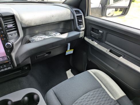 New 2026 RAM 3500 Tradesman AWD/4WD image 15