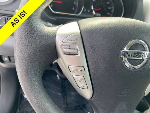 Used 2015 Nissan Versa SV FWD image 17