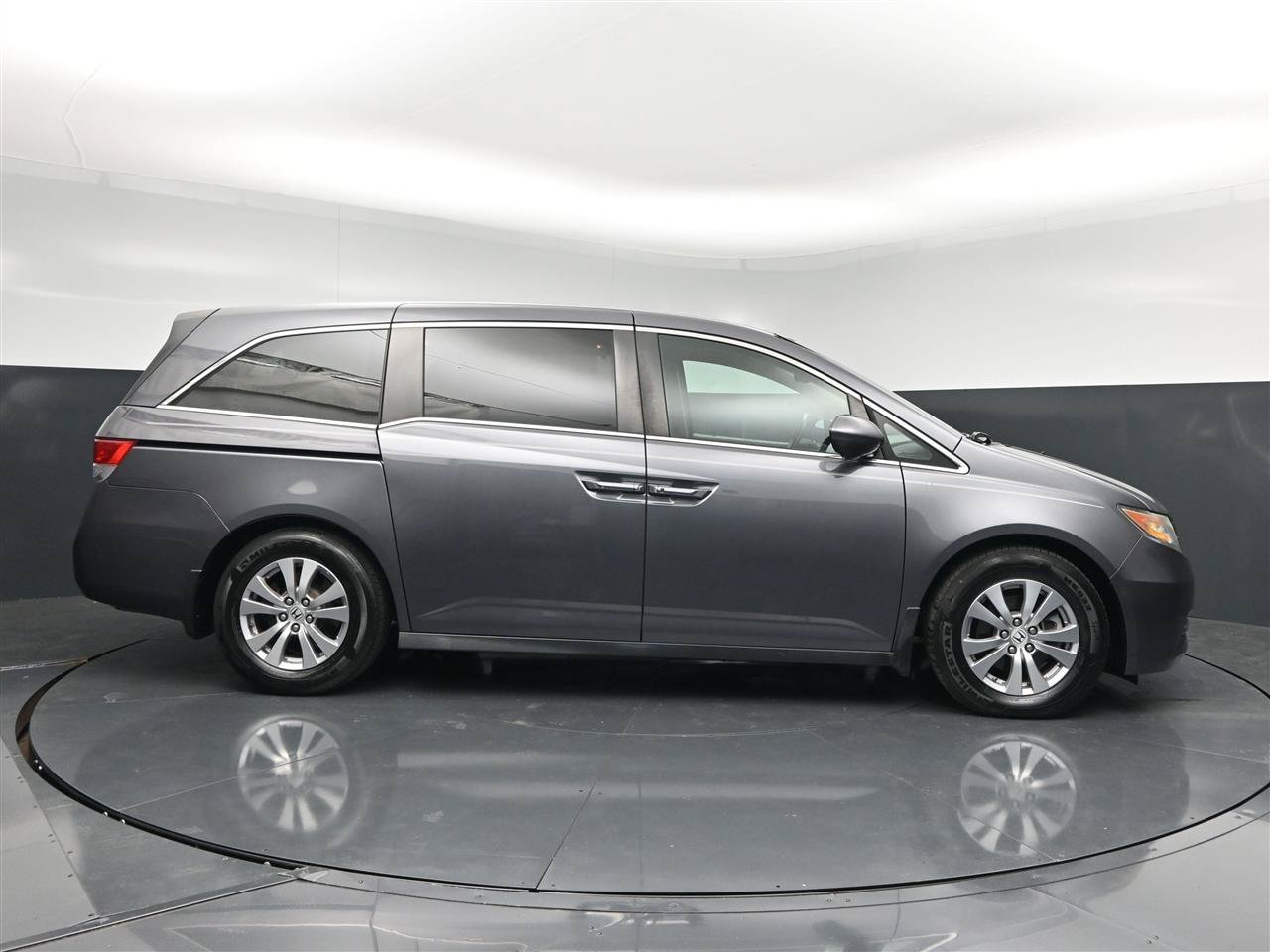 Used 2017 Honda Odyssey EX-L image 4