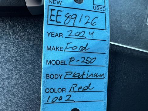 Used 2024 Ford F250 Platinum image 33