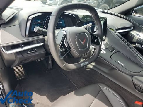 Used 2025 Chevrolet Corvette Z06 RWD image 15