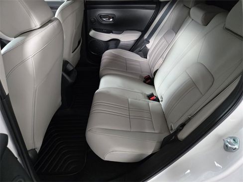 Used 2024 Honda HR-V EX-L image 15